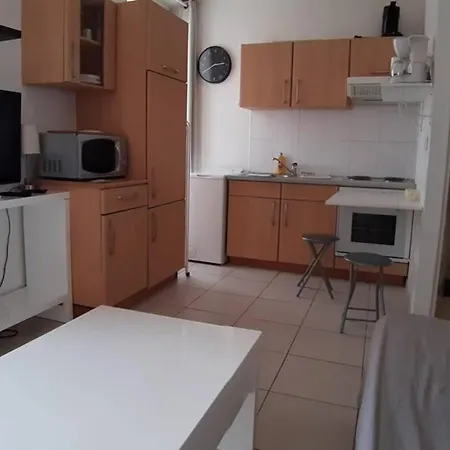 Coquet Studio Idealement Situe Et Tout Confort Apartamento *